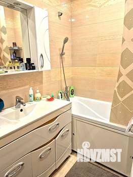 Дом 174м², 2-этажный, участок 10 сот.  