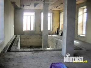 Дом 937м², 3-этажный, участок 18 сот.  