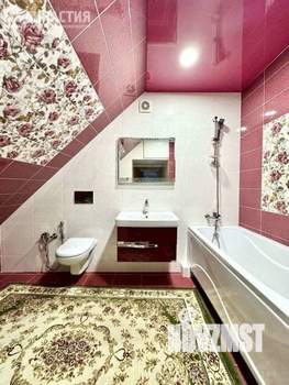 Коттедж 298м², 3-этажный, участок 7 сот.  