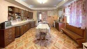 Дом 360м², 3-этажный, участок 15 сот.  