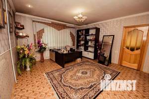 Коттедж 600м², 3-этажный, участок 10 сот.  