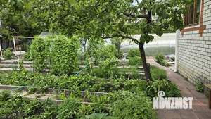 Дом 399м², 3-этажный, участок 15 сот.  