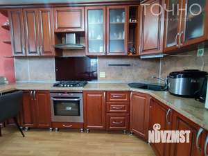 Дом 180м², 2-этажный, участок 8 сот.  