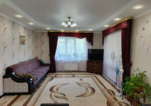 Дом 278м², 2-этажный, участок 12 сот.  