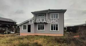 Дом 181м², 2-этажный, участок 6 сот.  