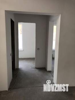 Дом 130м&sup2;, 2-этажный, участок 6 сот.  