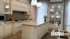 Коттедж 556м², 2-этажный, участок 9 сот.  