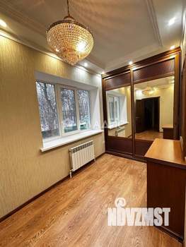 Дом 290м², 3-этажный, участок 14 сот.  