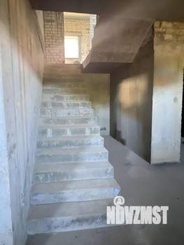 Коттедж 444м², 3-этажный, участок 14 сот.  