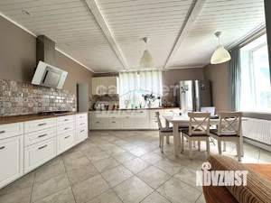 Дом 340м², 2-этажный, участок 15 сот.  