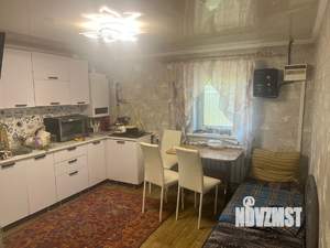 Дом 80м², 2-этажный, участок 8 сот.  