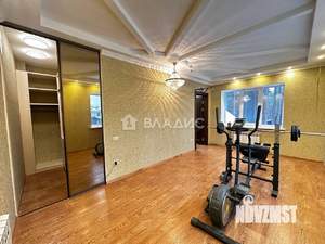 Дом 290м², 3-этажный, участок 14 сот.  