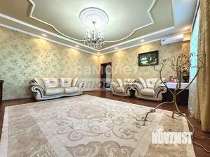 Дом 345м², 2-этажный, участок 10 сот.  