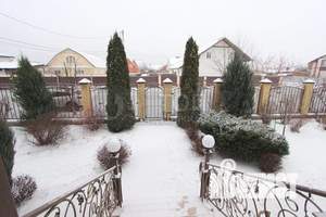 Коттедж 315м&sup2;, 3-этажный, участок 11 сот.  