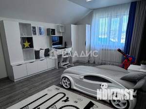 Дом 240м², 2-этажный, участок 10 сот.  