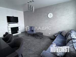 Дом 240м², 2-этажный, участок 10 сот.  