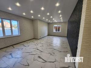 Дом 142м&sup2;, 1-этажный, участок 8 сот.  