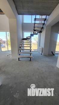 Коттедж 167м&sup2;, 2-этажный, участок 8 сот.  