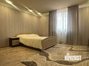 Коттедж 280м², 3-этажный, участок 10 сот.  