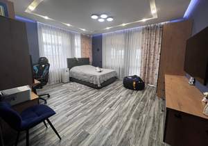 Дом 330м², 2-этажный, участок 17 сот.  