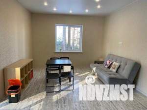 Коттедж 130м&sup2;, 2-этажный, участок 8 сот.  