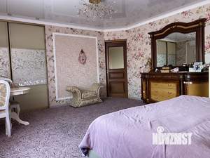 Дом 297м², 3-этажный, участок 6 сот.  