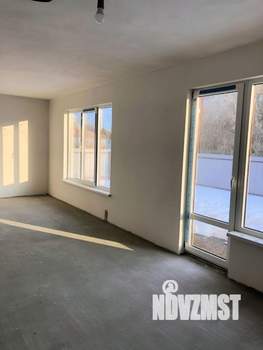 Дом 130м&sup2;, 2-этажный, участок 6 сот.  