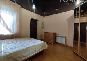 Дом 180м², 2-этажный, участок 8 сот.  
