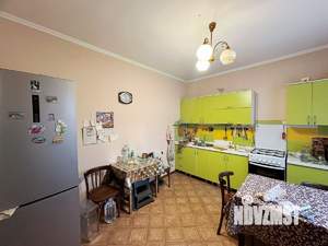 Дом 218м², 2-этажный, участок 12 сот.  