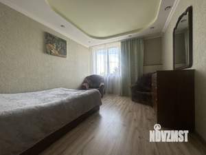 Коттедж 280м², 3-этажный, участок 10 сот.  