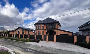 Дом 330м², 2-этажный, участок 17 сот.  