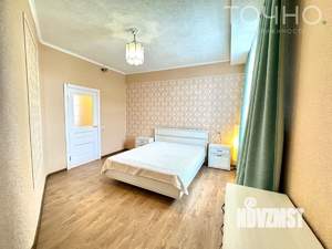 Дом 330м², 2-этажный, участок 12 сот.  