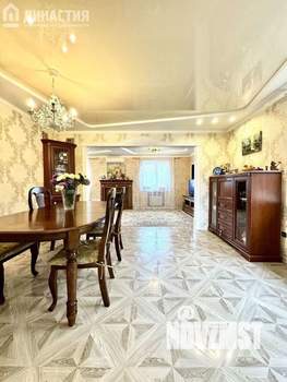 Коттедж 298м², 3-этажный, участок 7 сот.  