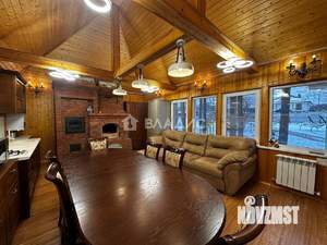 Дом 290м², 3-этажный, участок 14 сот.  