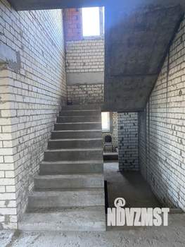 Коттедж 444м², 3-этажный, участок 14 сот.  