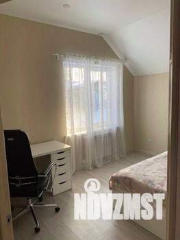 Коттедж 130м&sup2;, 2-этажный, участок 8 сот.  