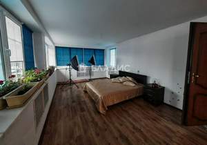 Дом 205м², 2-этажный, участок 10 сот.  