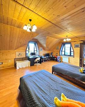 Дом 140м², 2-этажный, участок 26 сот.  