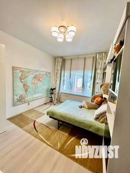 Дом 309м², 3-этажный, участок 12 сот.  