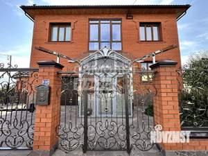 Дом 344м², 3-этажный, участок 16 сот.  