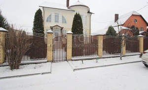 Дом 315м&sup2;, 3-этажный, участок 11 сот.  