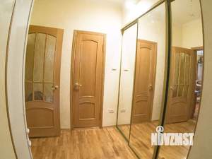 Дом 390м&sup2;, 3-этажный, участок 19 сот.  