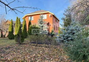 Дом 208м², 2-этажный, участок 8 сот.  