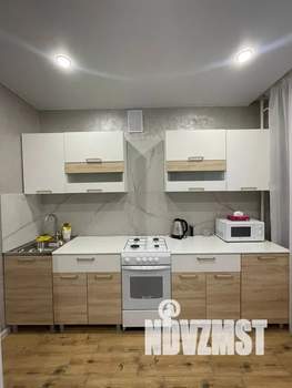 1-к квартира, посуточно, 39м2, 4/10 этаж