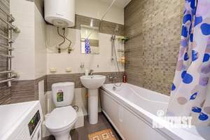 1-к квартира, посуточно, 47м2, 1/1 этаж