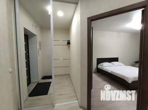 1-к квартира, посуточно, 40м2, 2/10 этаж