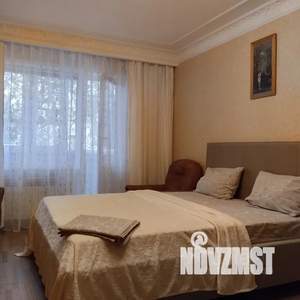 1-к квартира, посуточно, 38м2, 1/9 этаж