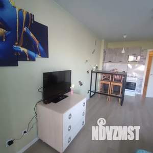 Студия квартира, посуточно, 30м2, 3/17 этаж