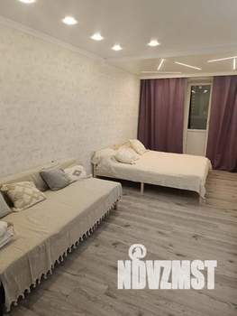 1-к квартира, посуточно, 40м2, 8/10 этаж