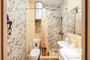 Студия квартира, посуточно, 38м2, 1/16 этаж